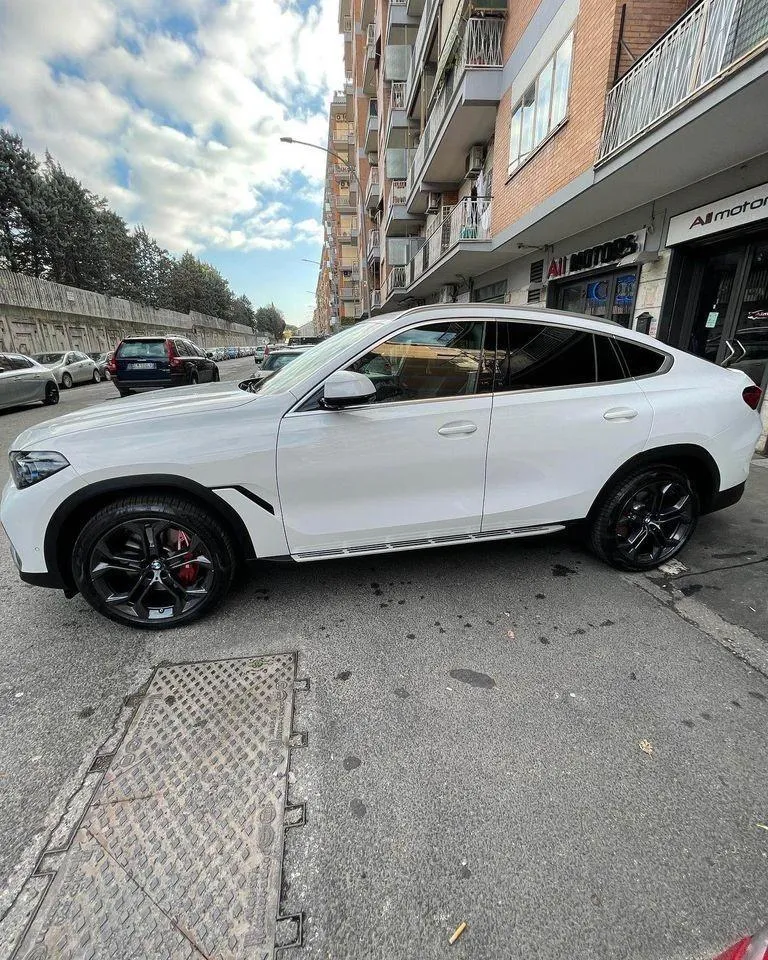 BMW X6 Image 4